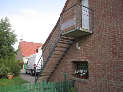 Escaliers métalliques extérieurs
