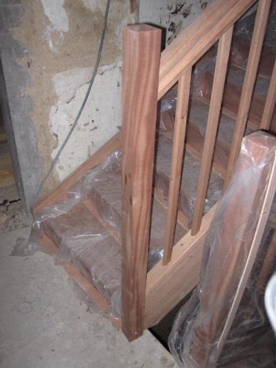 Escalier bois 2/4 tournant pour logement collectif