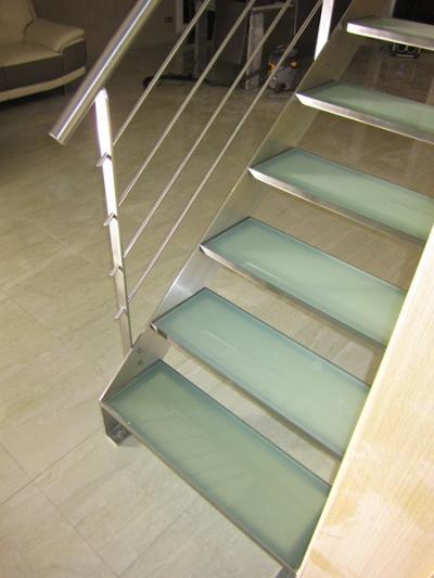 Escaliers inox