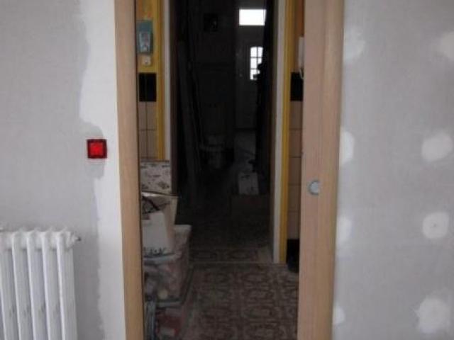 Porte en bois à galandage