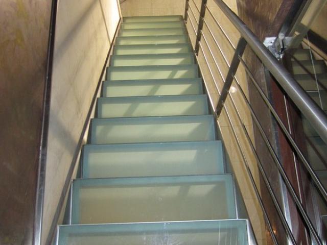 Escaliers inox