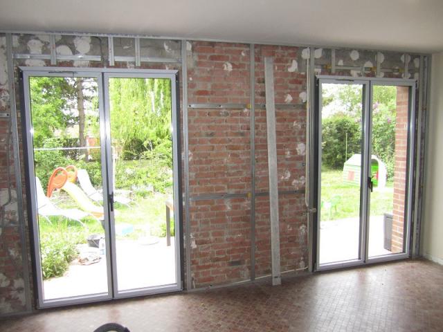 Rénovation énergétique d'un maison des années 80 par une isolation intérieure